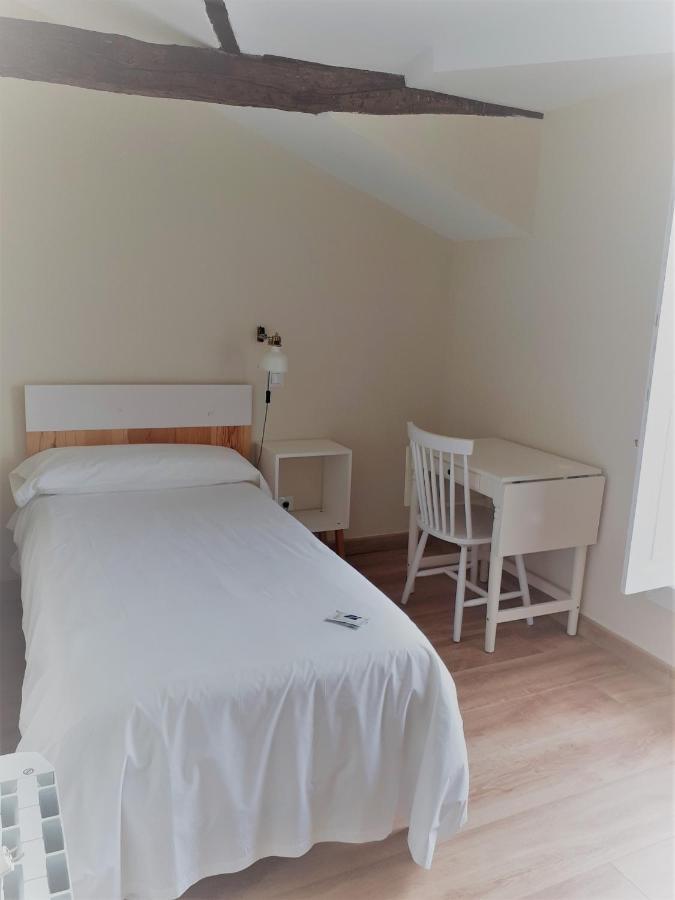 Hostal Lierganes Fluviarium Rooms Ngoại thất bức ảnh